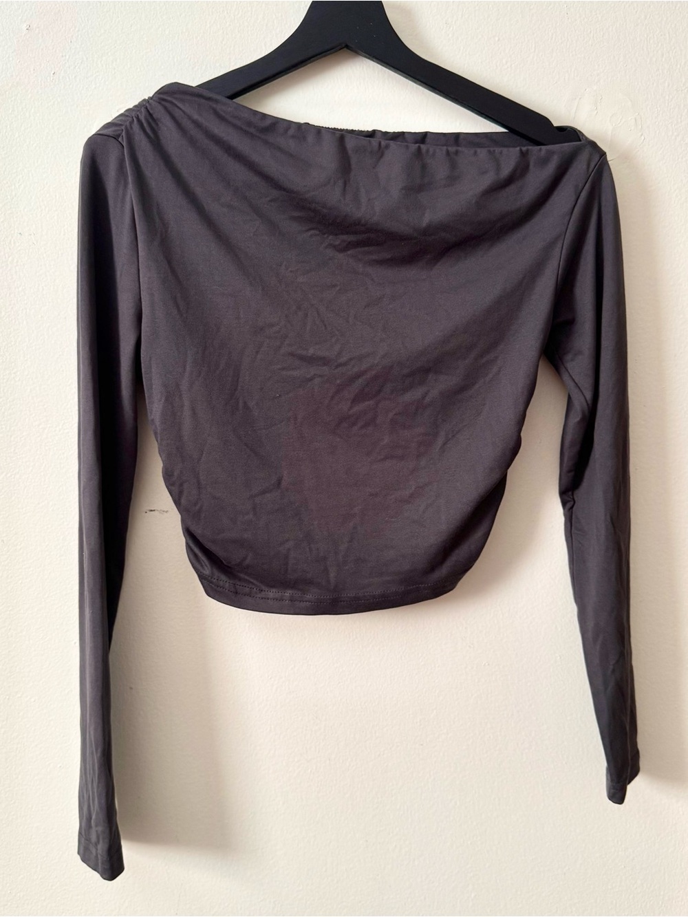 Women’s Medium Grey Long-Sleeve Cropped Top